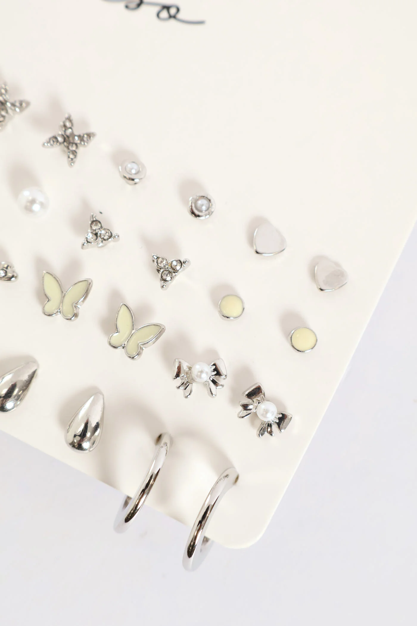 20 Pack Butterfly Hoops - Silver - Image 4