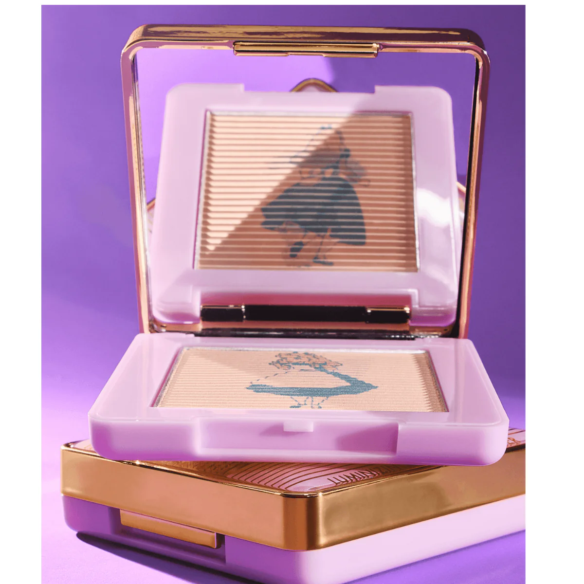 Alice In Wonderland Luminizing Compact Powder - Image 3