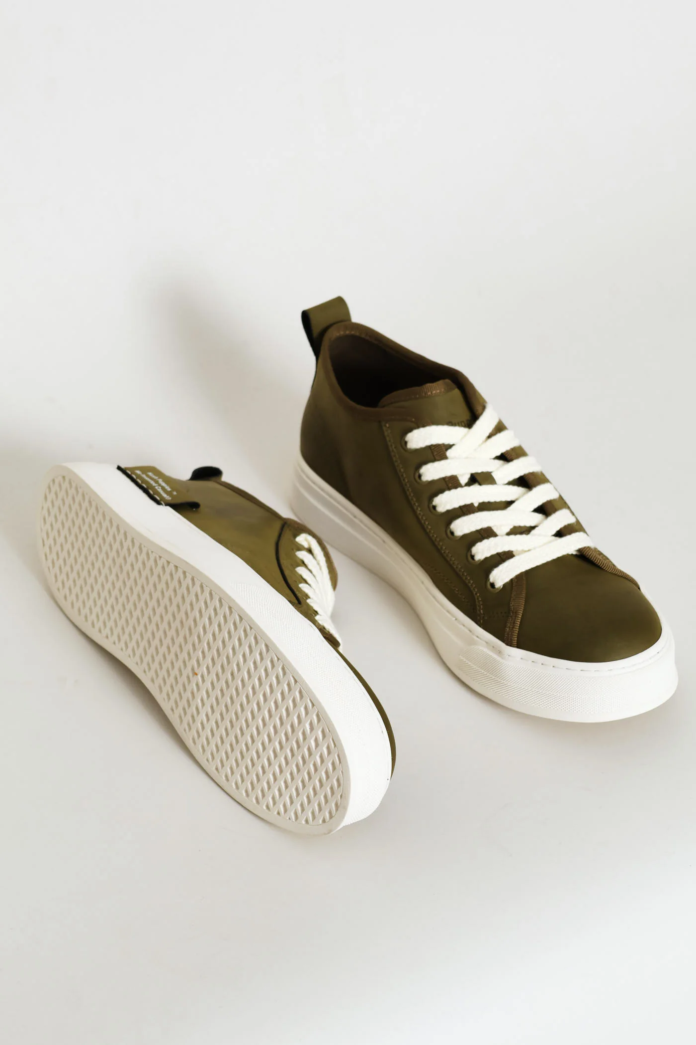 Alistair Hi Top Sneaker - Olive
