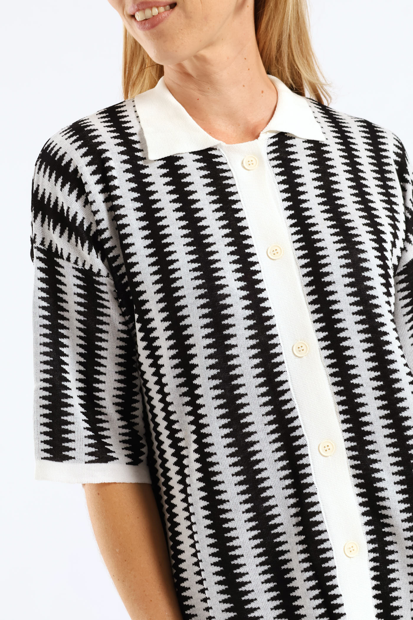 Button Through Knitwear Collared Shirt - Black/White - Image 2