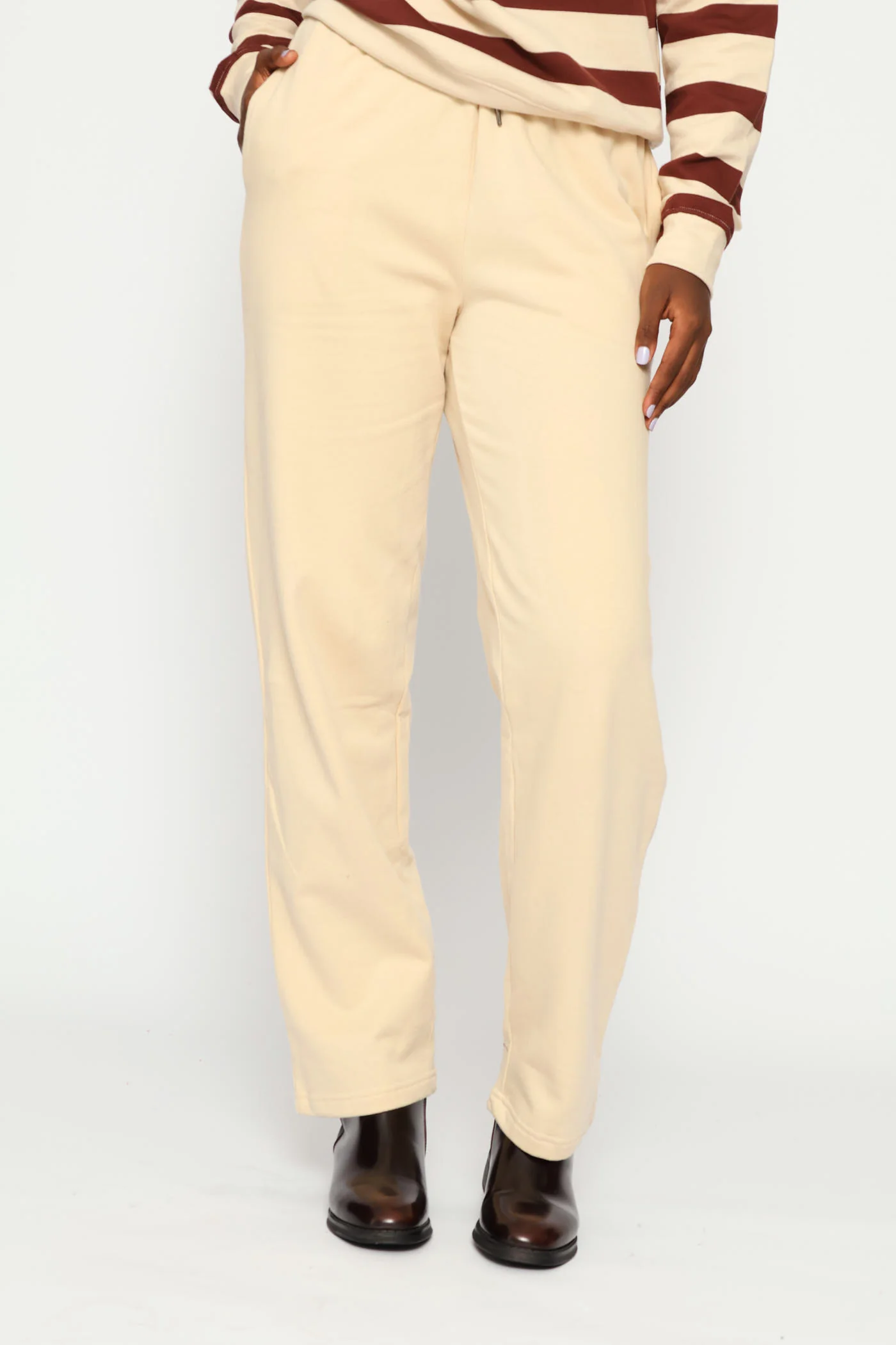 Classic Cotton Wide Leg Pant - Fawn - Image 2