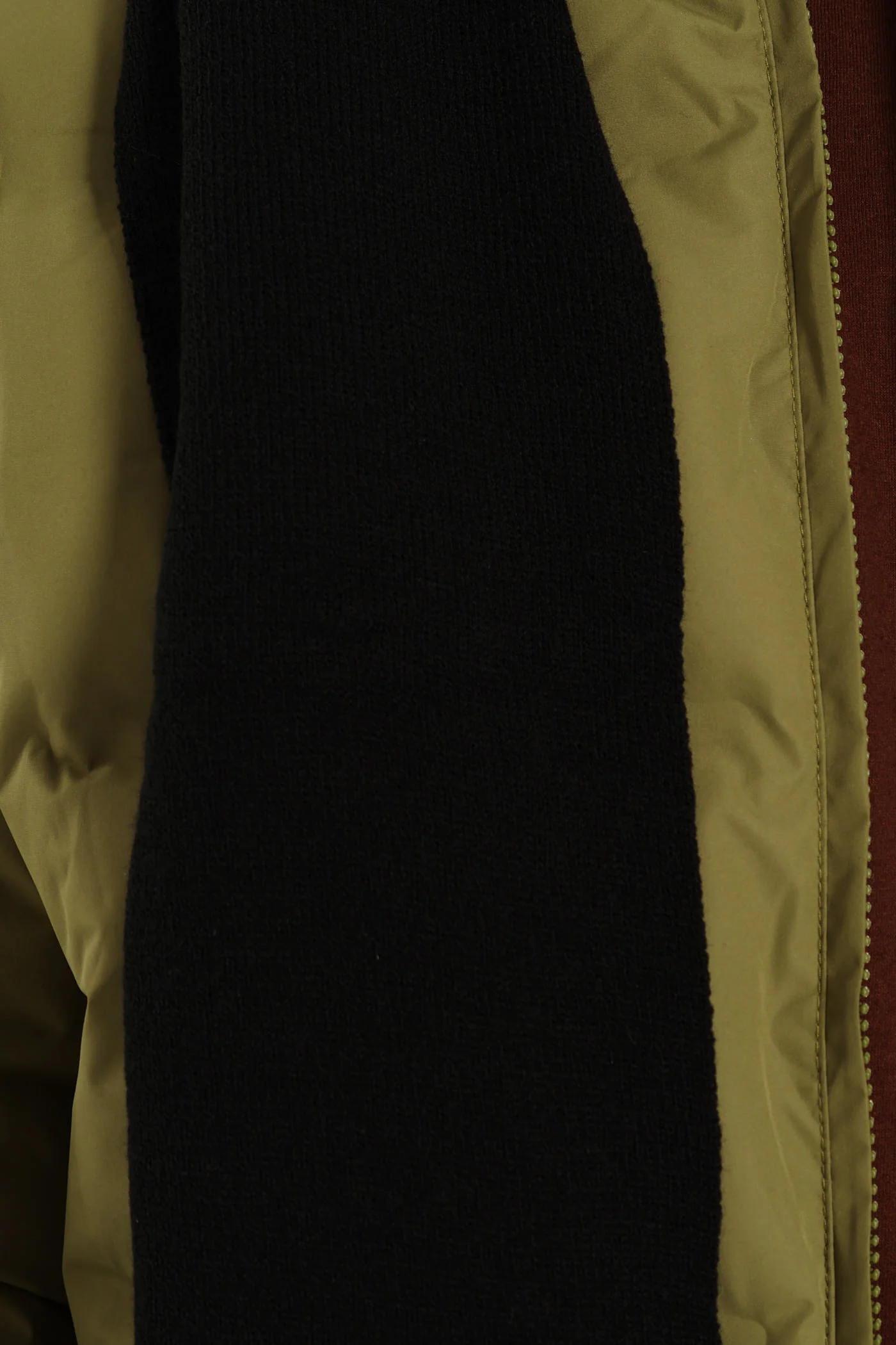 Core Scarf - Black - Image 2