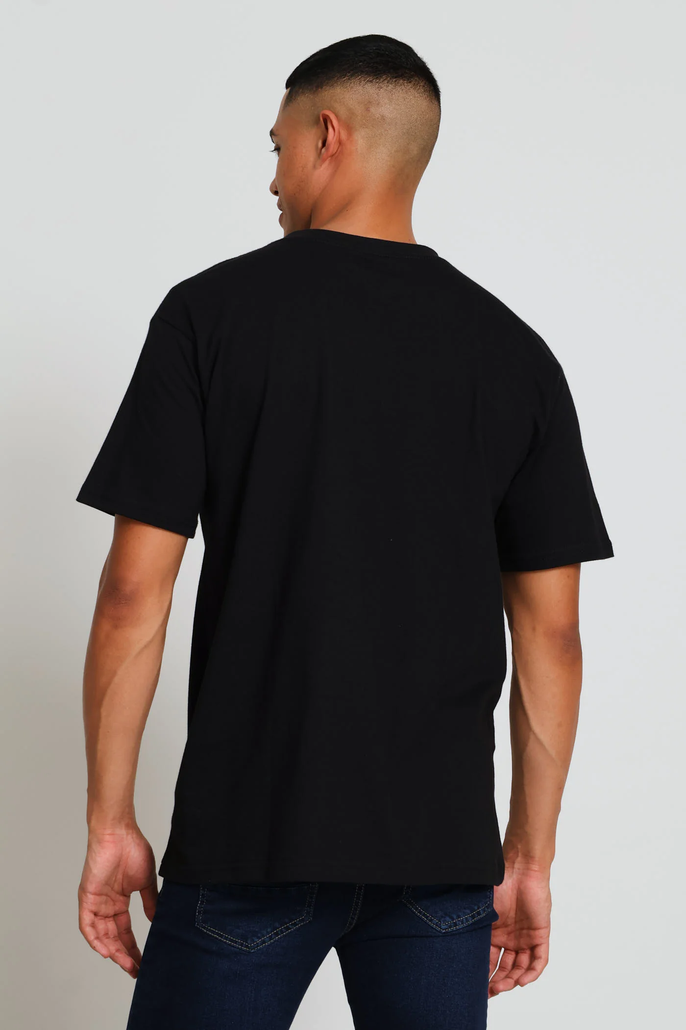 Curve Tee - Black - Image 4