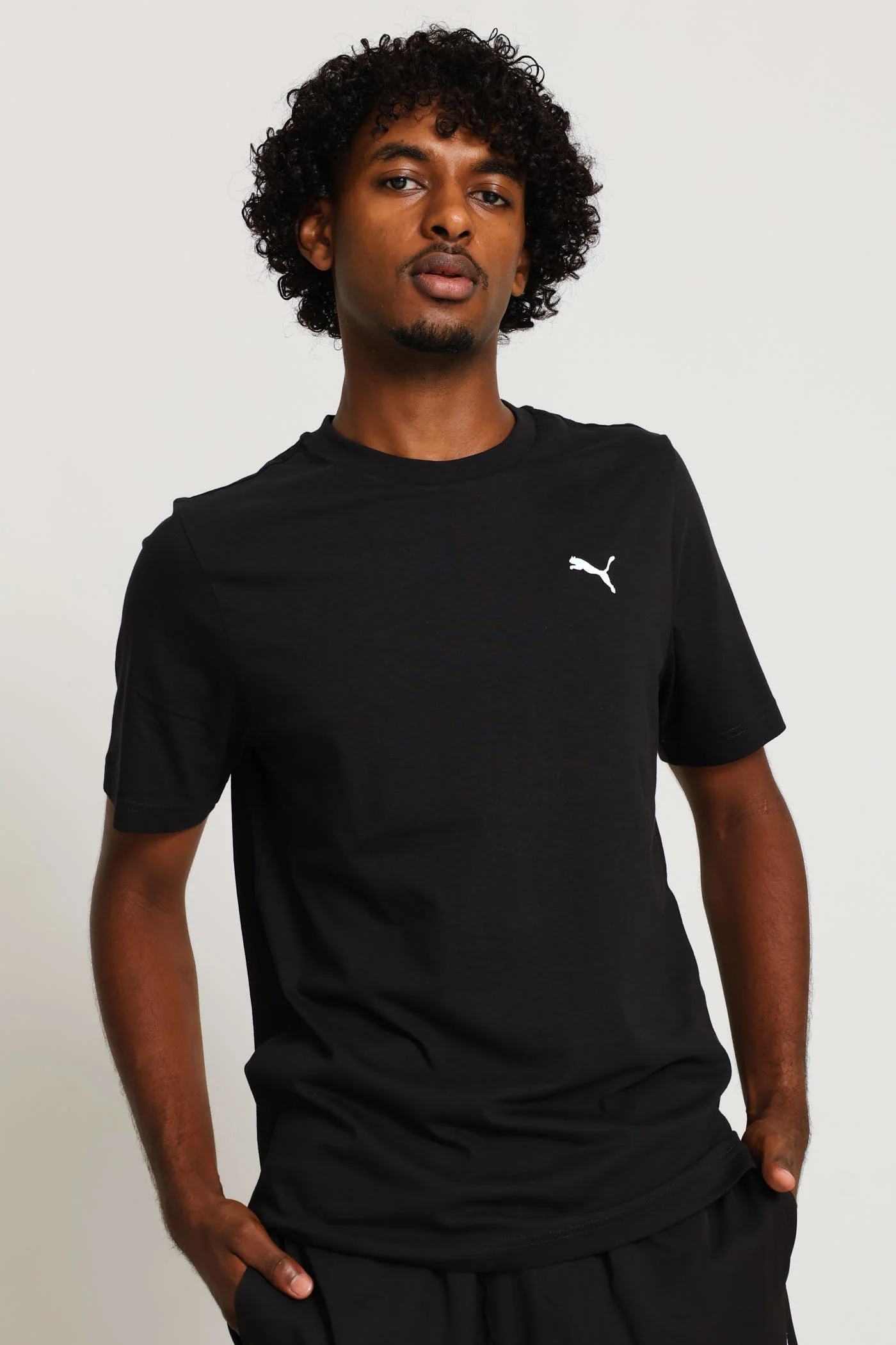 Essential Small Logo Tee - Black