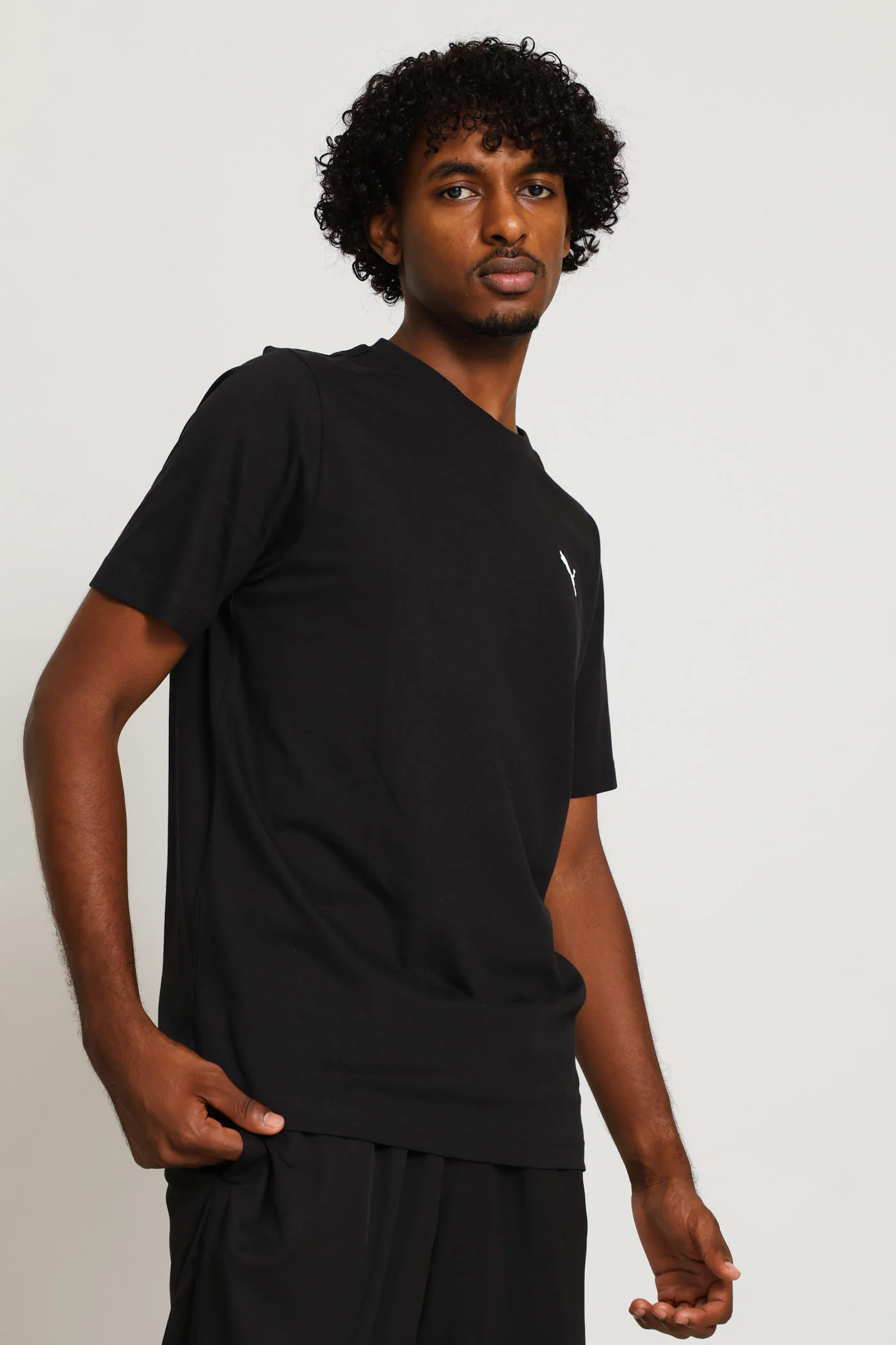 Essential Small Logo Tee - Black - Image 4