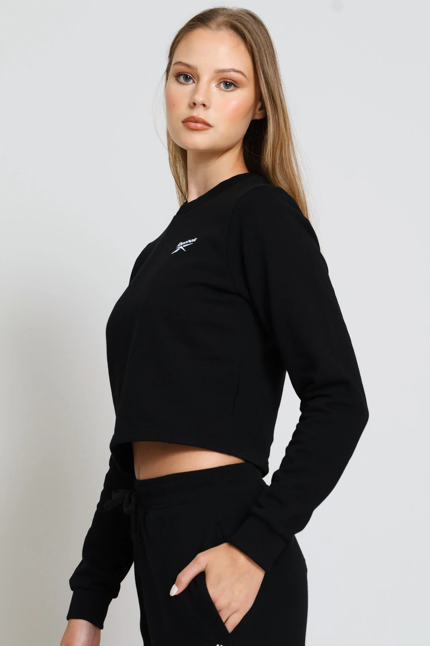 Harper Crew Neck Cropped Sweatshirt - Black - Image 3