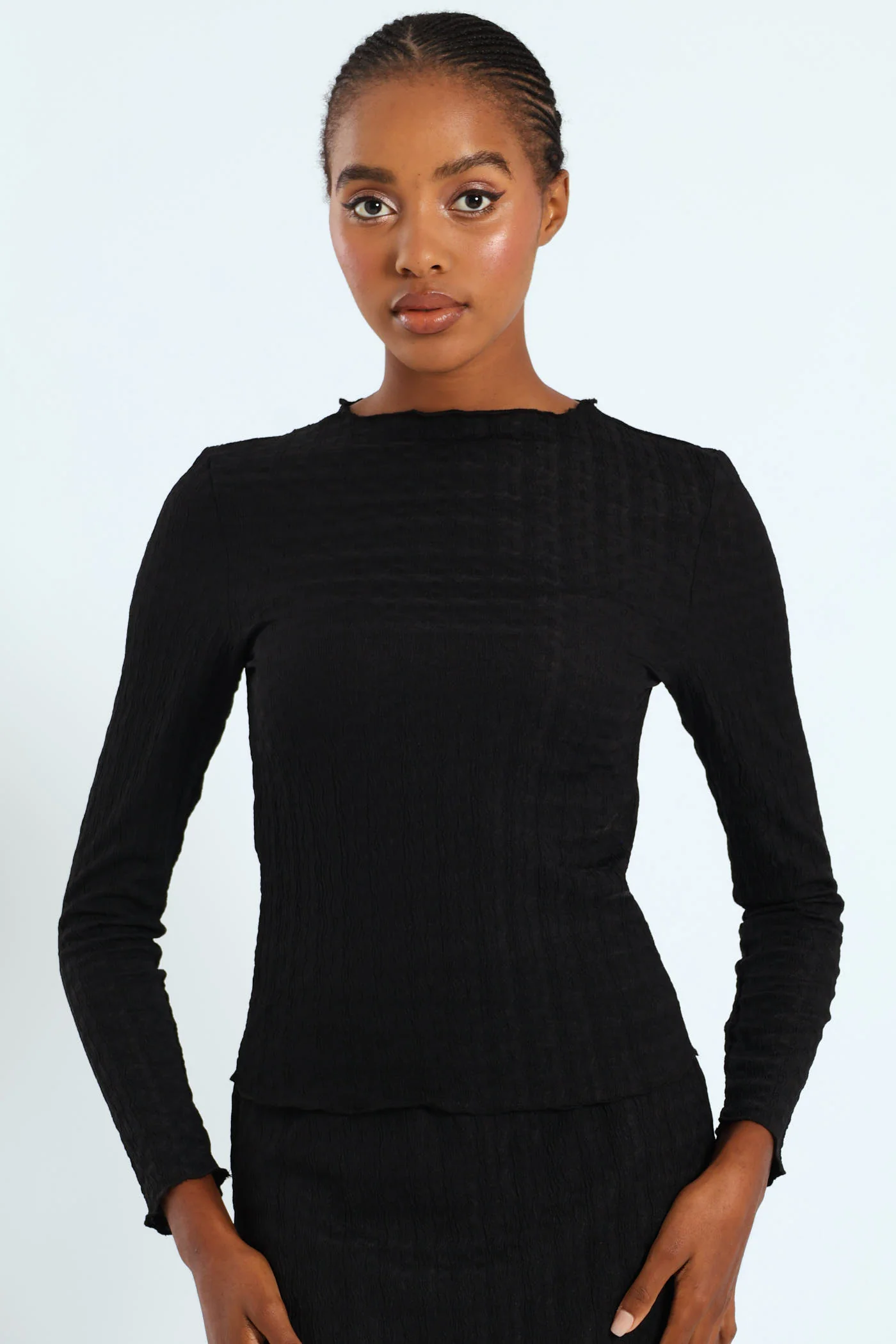 Lettuce Hem Crinkle Knit Top - Black