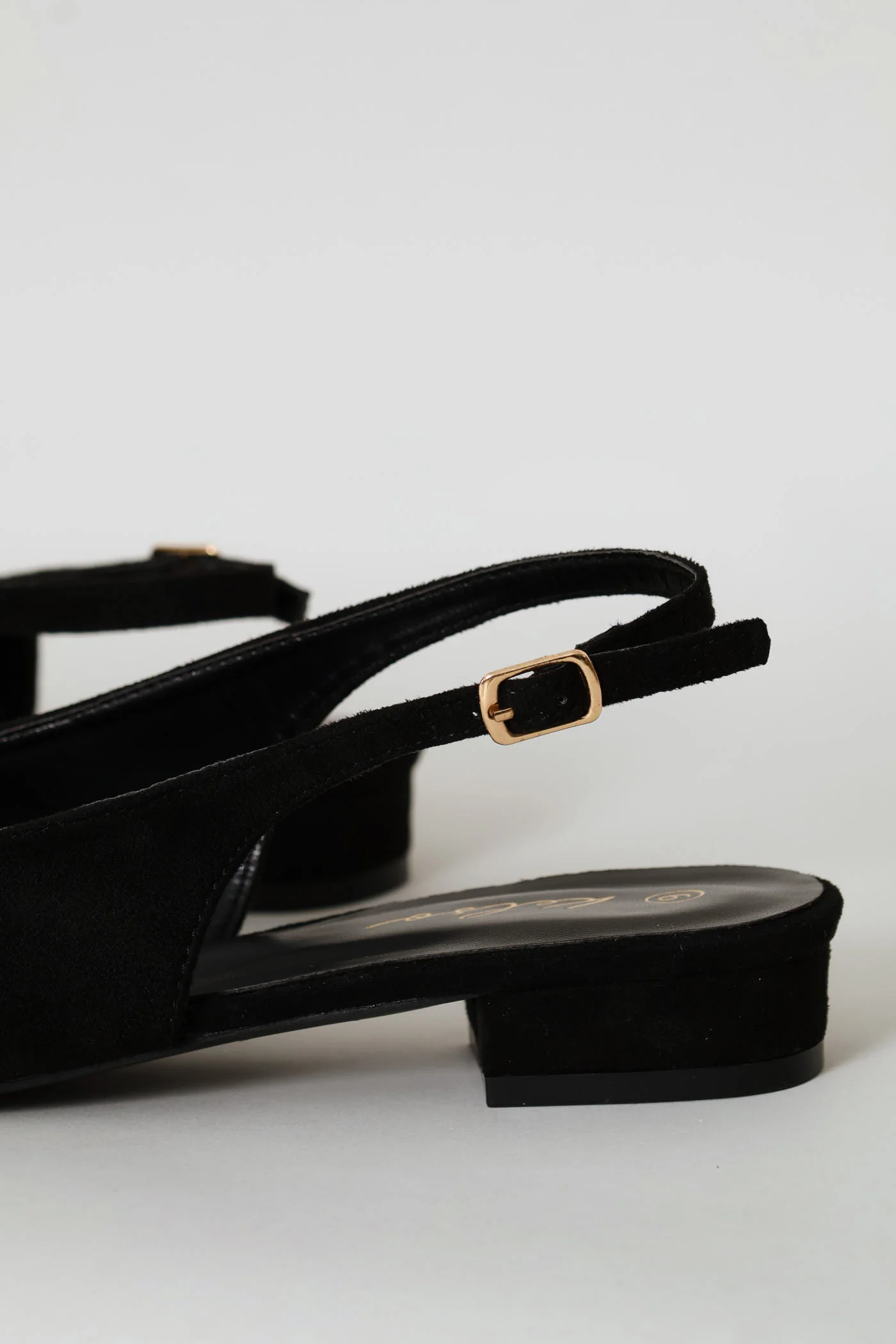Minimal Trim Pointy Slingback - Black - Image 2