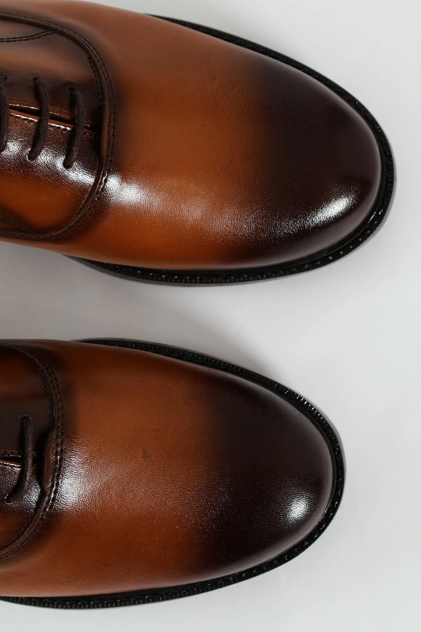 Plaine Toe Oxford Shoe - Tan - Image 2
