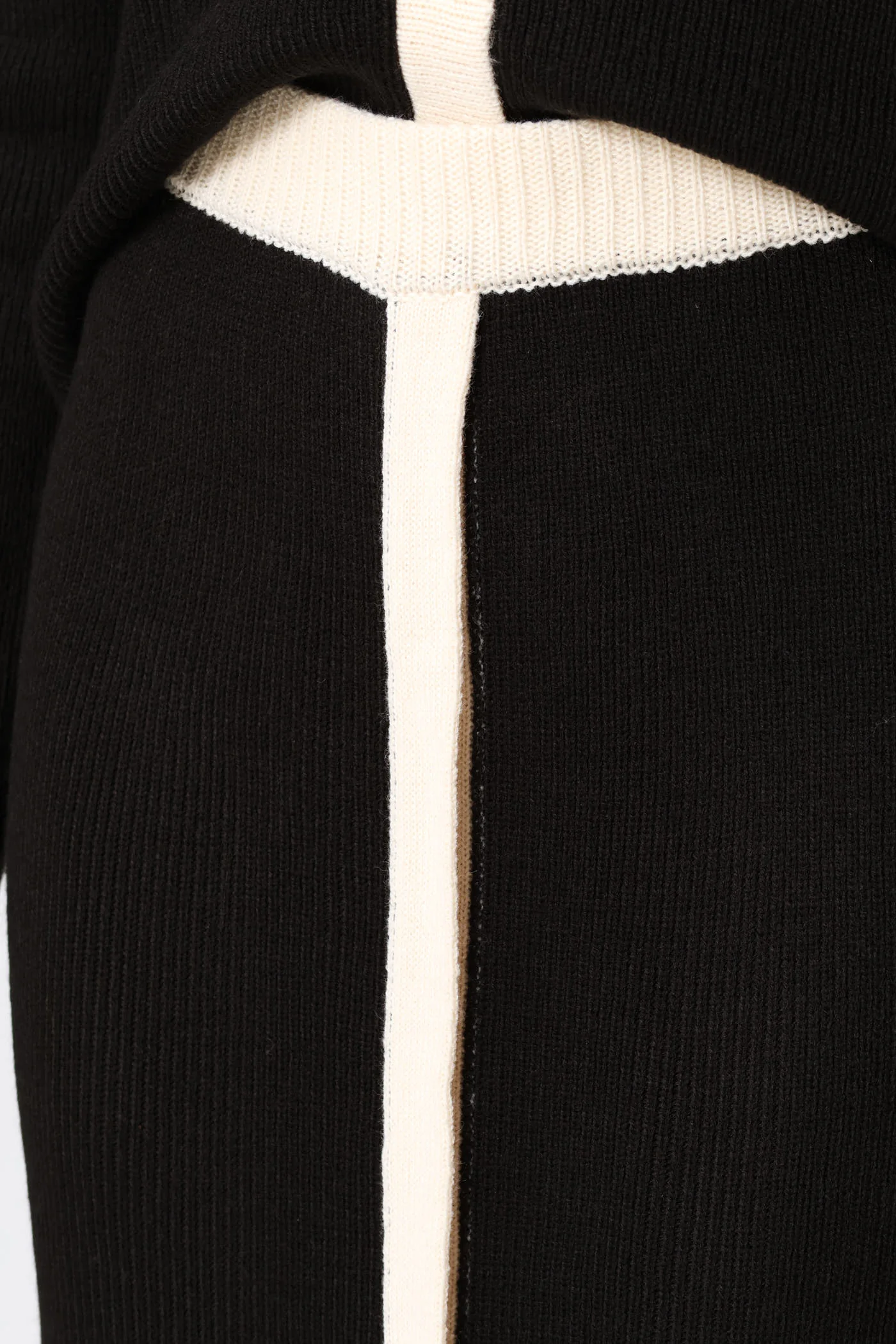 Pull On Knitwear Midi Skirt - Black - Image 5