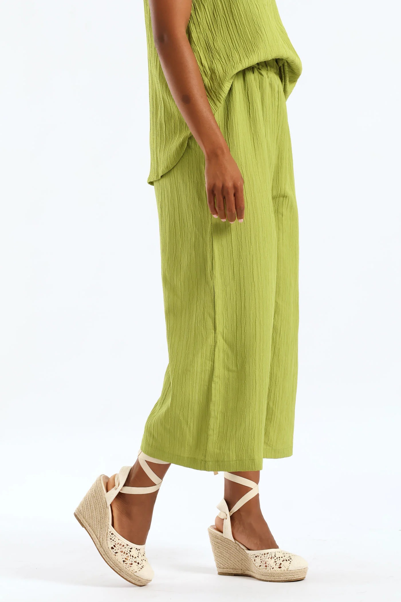 Pull On Textured Crinkle Culotte Pant - Chartreuse - Image 3