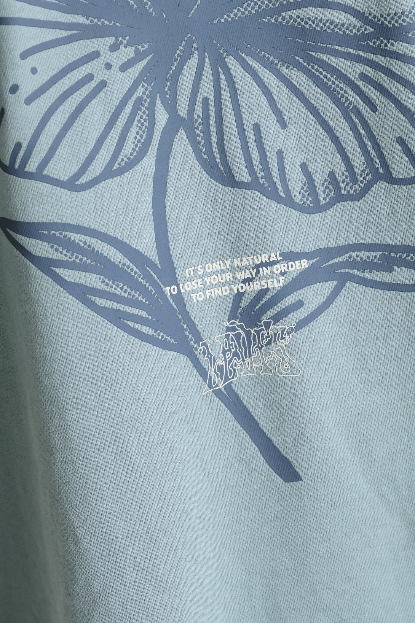 Tonal Script Floral Half Sleeve Tee - Blue - Image 3